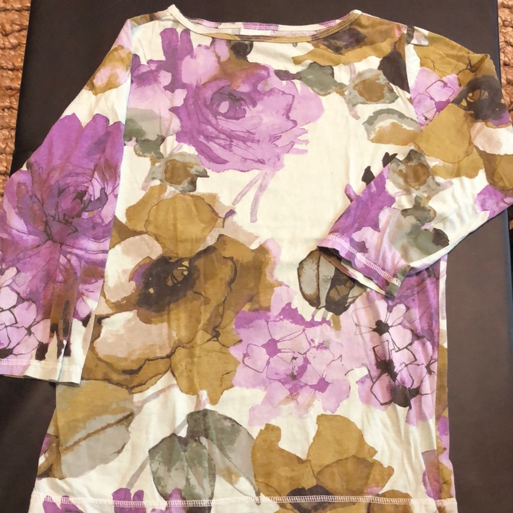 Water color long sleeve Women’s med c-m-c